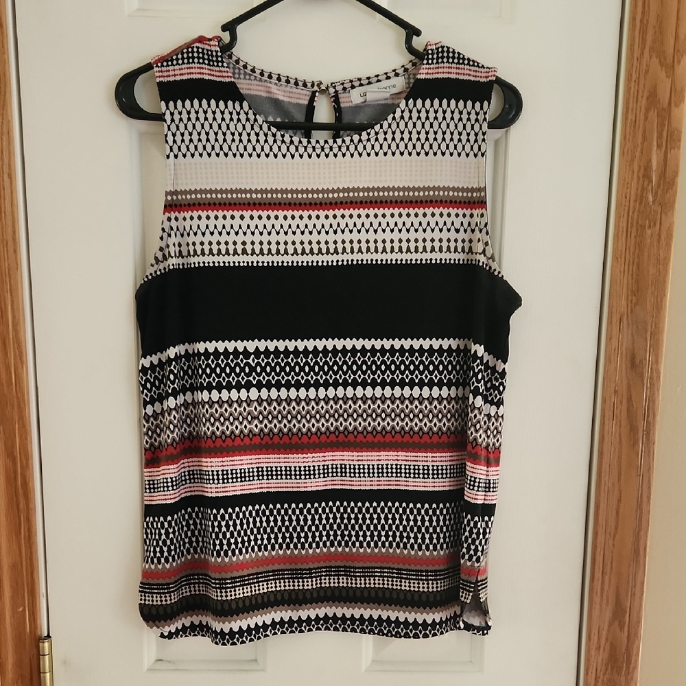 Liz Claiborne Black and White Sleeveless Tank Top